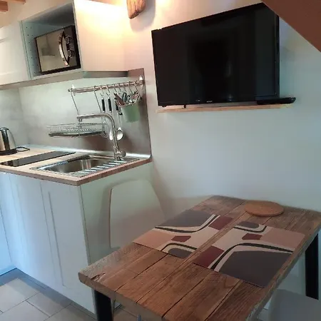 Duplex L'ecole Buissonniere לינה וארוחת בוקר